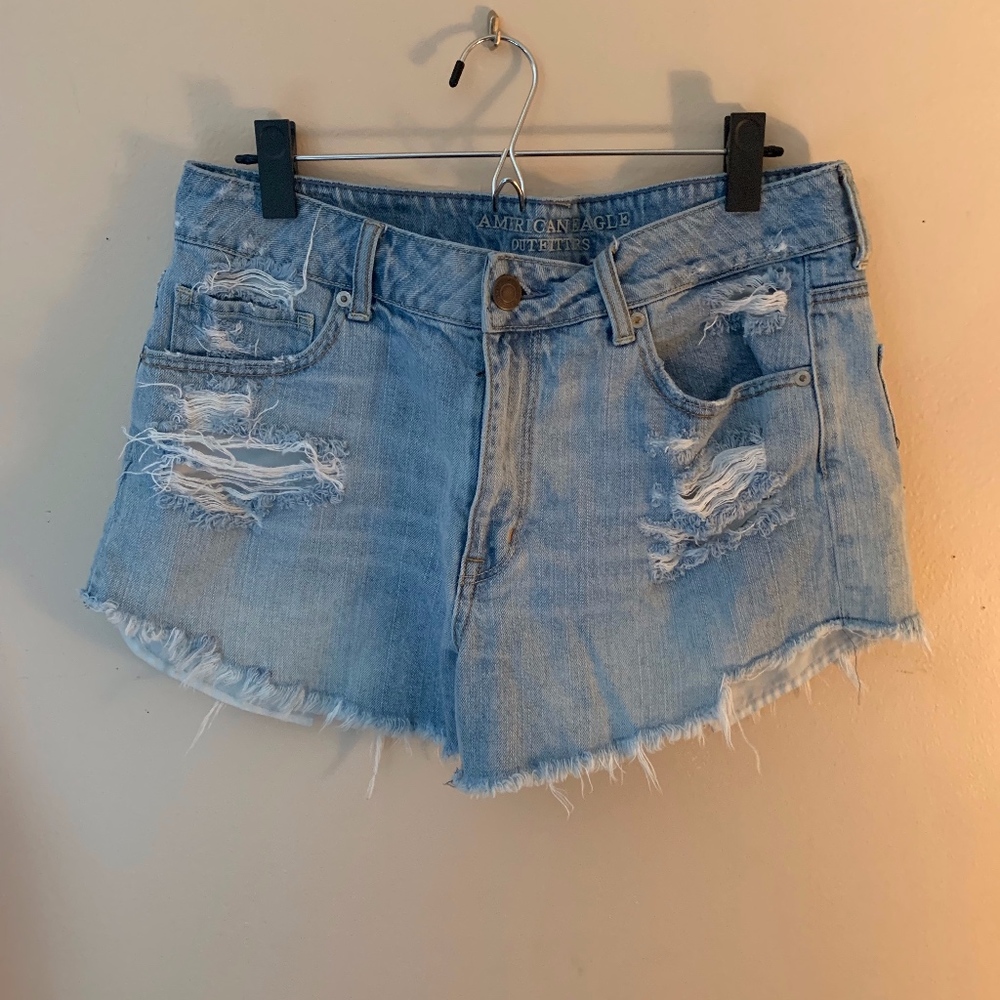 American Eagle distressed jean shorts